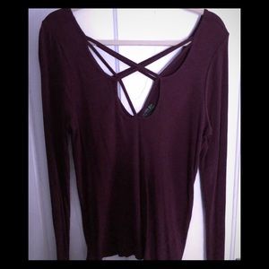 🍁 Maroon criss-cross top